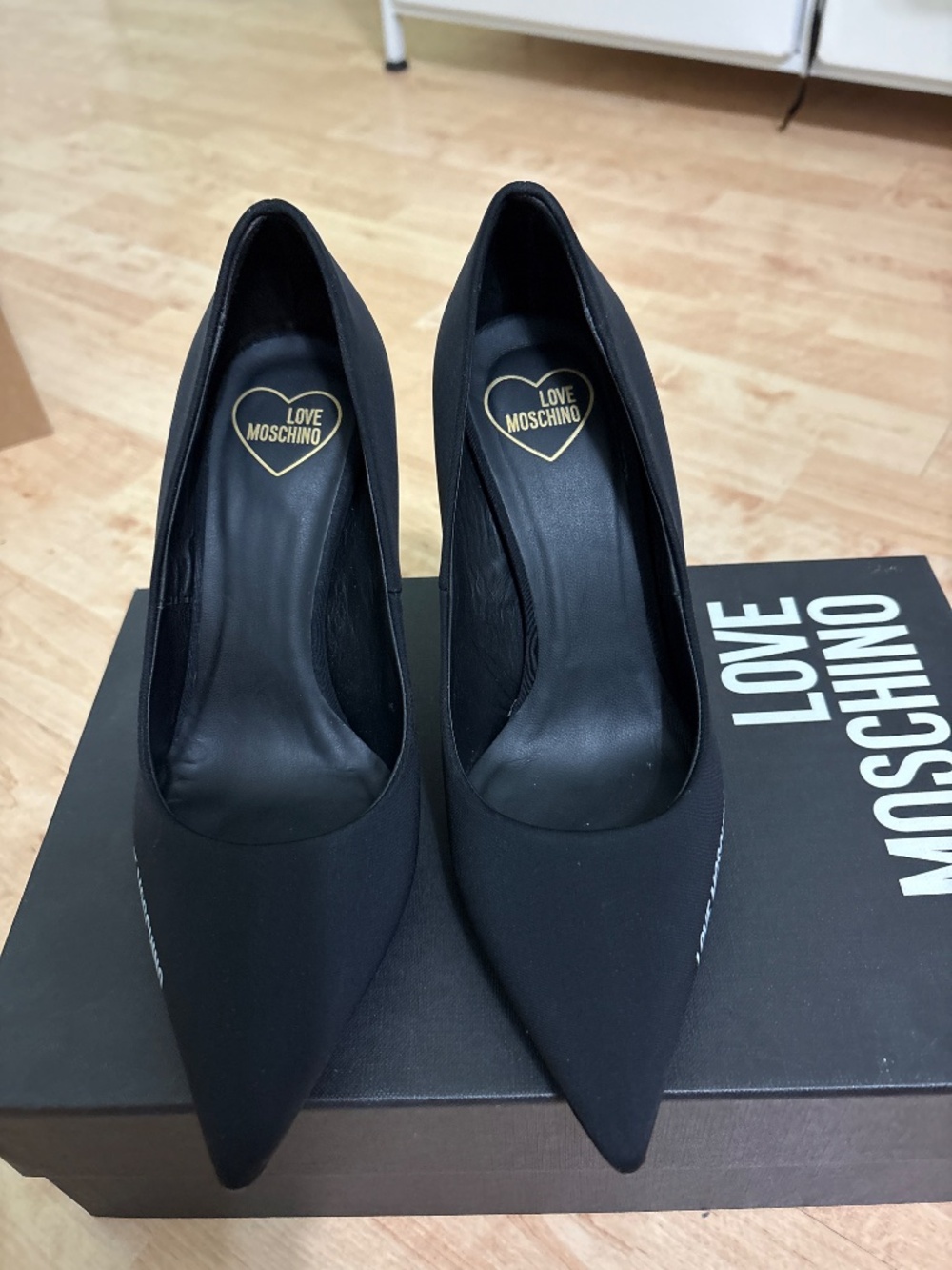 Heels - Picture 2 of 4